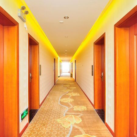 Bai Nian Sheng Shi Hotel Куньмин Экстерьер фото