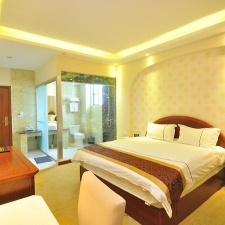 Bai Nian Sheng Shi Hotel Куньмин Экстерьер фото