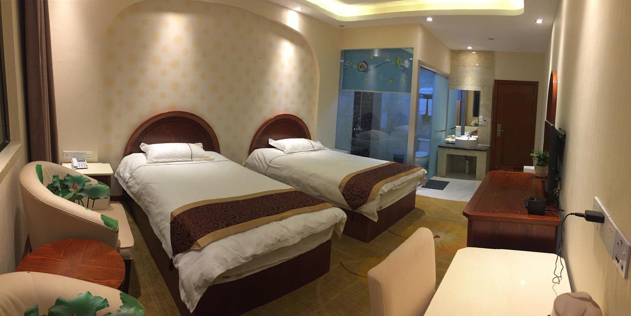 Bai Nian Sheng Shi Hotel Куньмин Экстерьер фото